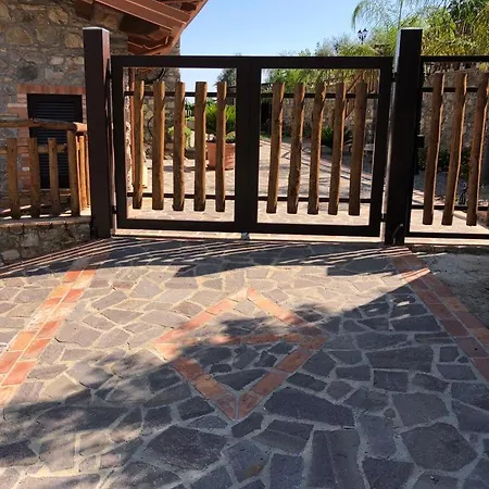 Vakantiehuis Il Casale Del Conte Lucente *