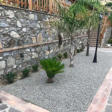 Il Casale Del Conte Lucente